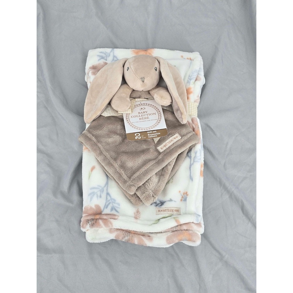 New‎ Blankets and beyond bunny Lovey & Blanket
